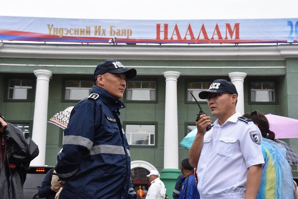 62 Хүүхэд төөрснийг эцэг эхэд нь хүлээлгэн өгчээ