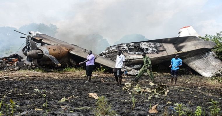 Өмнөд Суданд ачааны онгоц осолдож, 17 хүн амиа алджээ