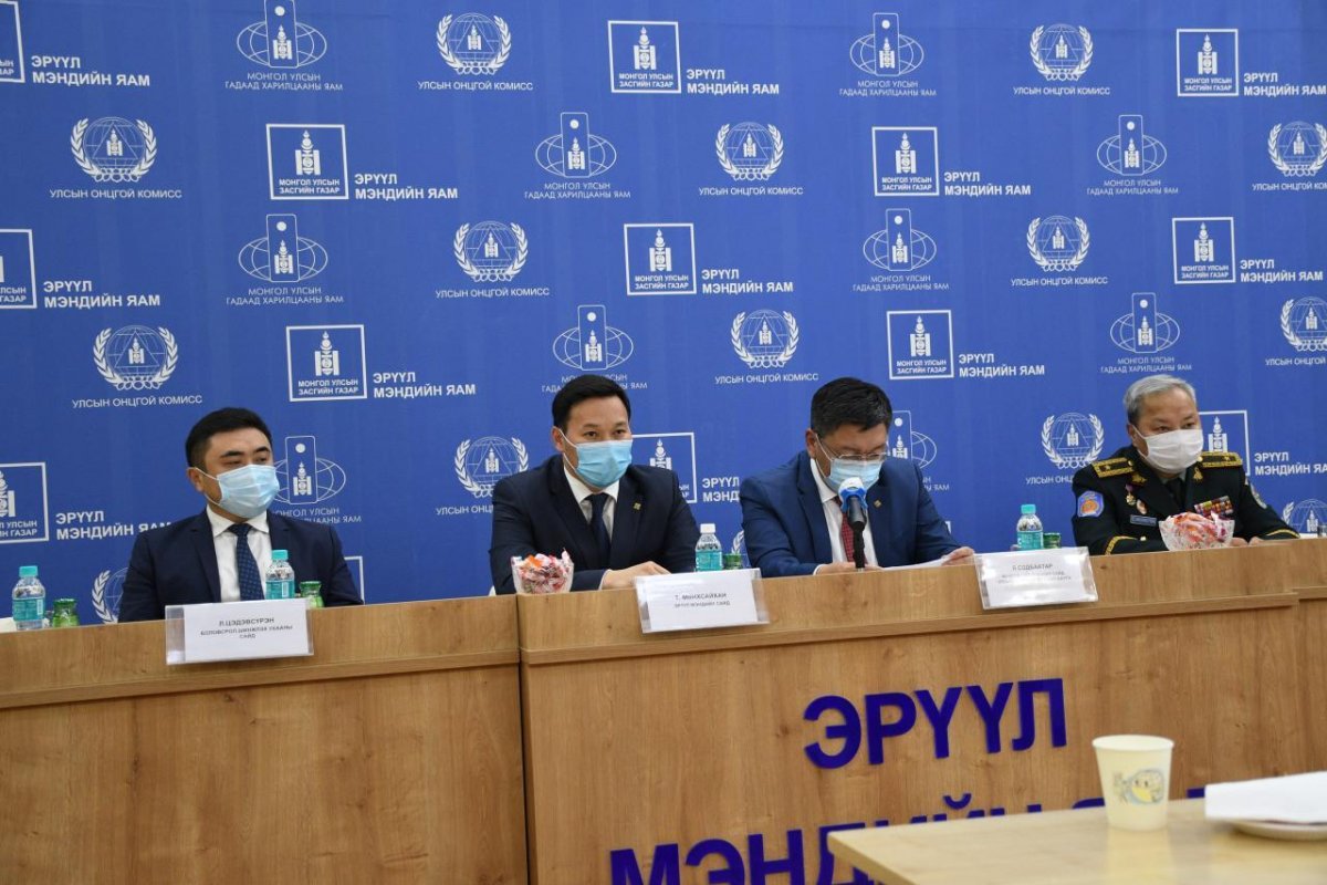Монгол Улсын шадар сайд, Эрүүл мэндийн сайд нар сэтгүүлчидтэй зангиагүй уулзалт хийлээ