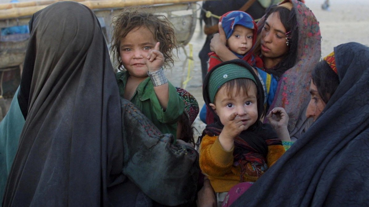 ДЭМБ: Афганистаны охид, эмэгтэйчүүдэд санаа зовниж байна