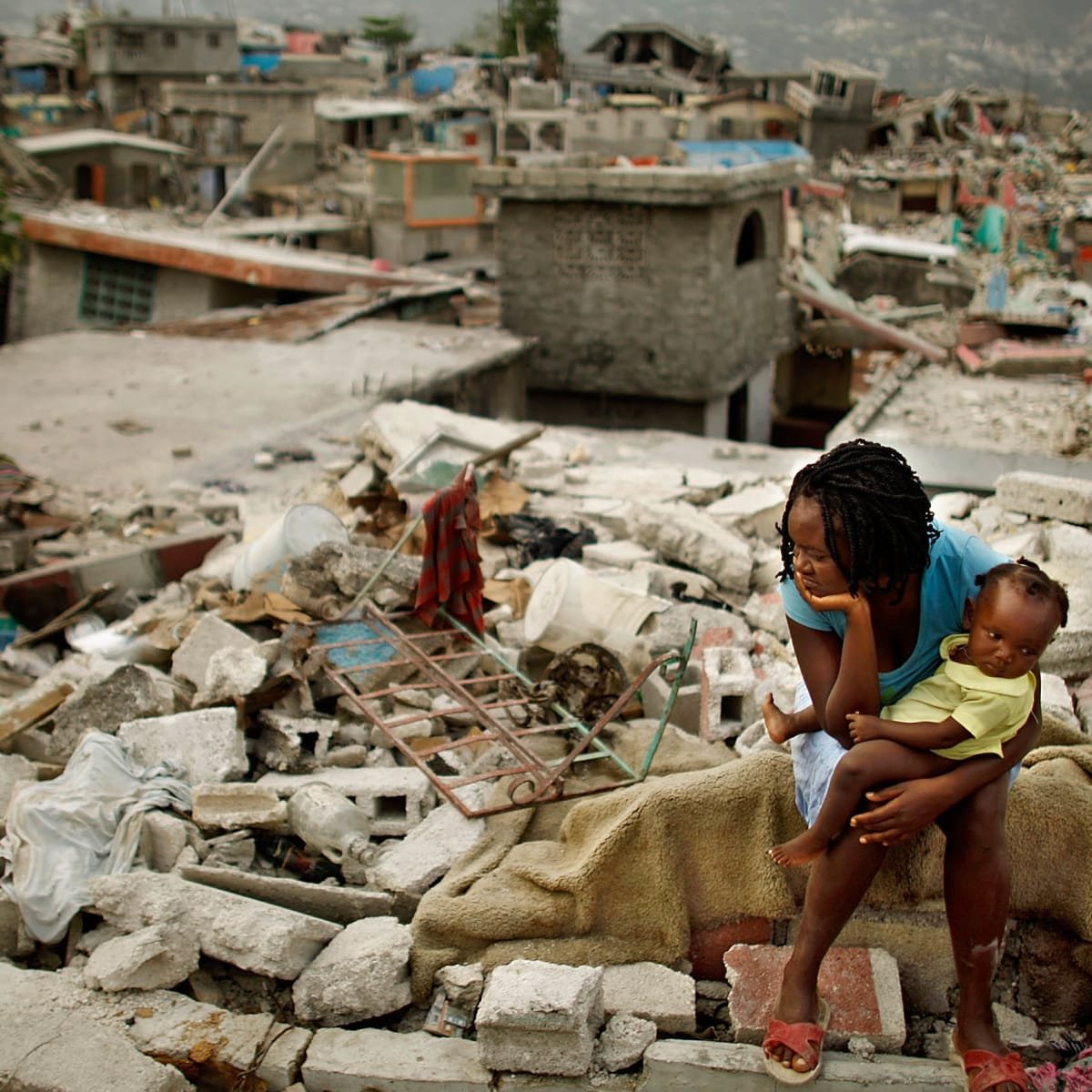 Хаитид болсон газар хөдлөлтийн улмаас нас барагсдын тоо 2000-Г ДАВЛАА