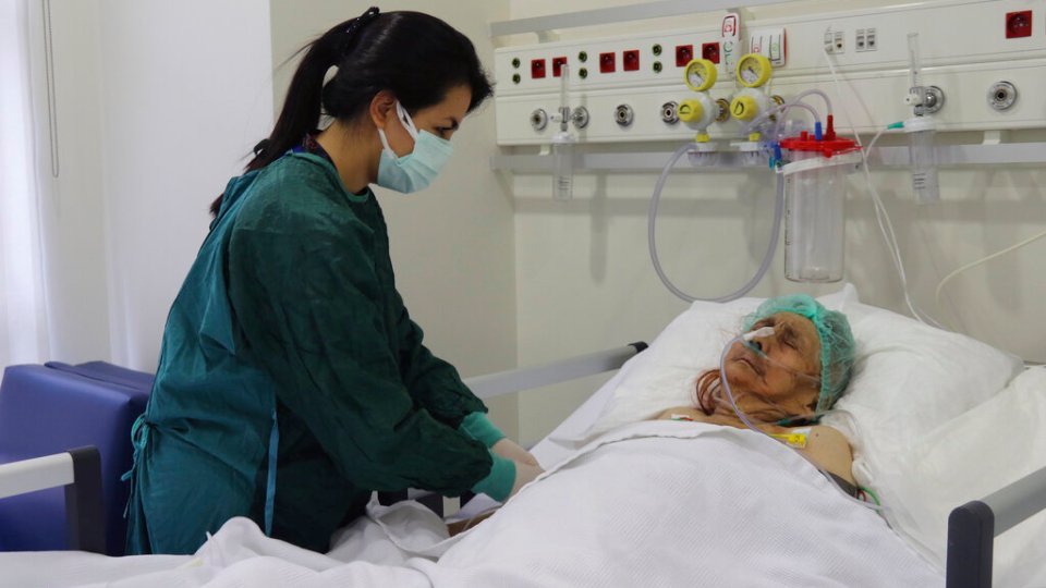 Туркт 116 настай эмэгтэй халдварыг ялан дийлжээ