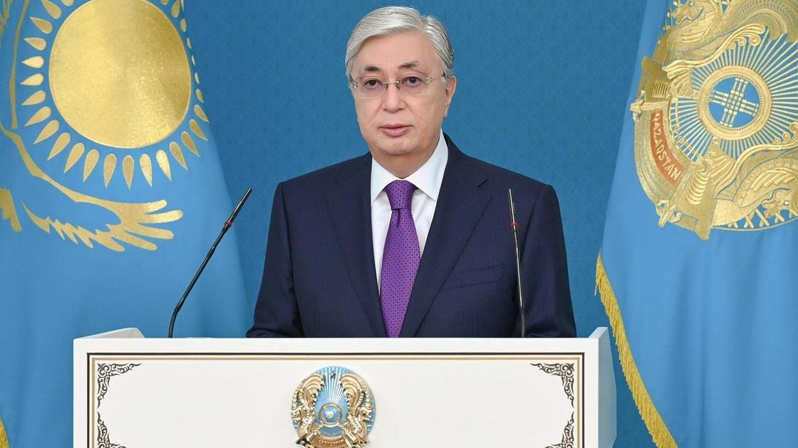 Казахстаны Засгийн газар бүрэн бүрэлдэхүүнээрээ ОГЦОРЛОО