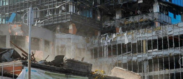 ВИДЕО: Украины нийслэл Киев хотын Шевченковский дүүрэгт хэд хэдэн дэлбэрэлт болж, орон сууцны барилга эвдэрч, НУРЖЭЭ