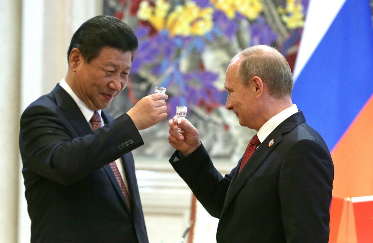 Ши Жиньпин, В.Путин нар есдүгээр сард уулзаж магадгүй