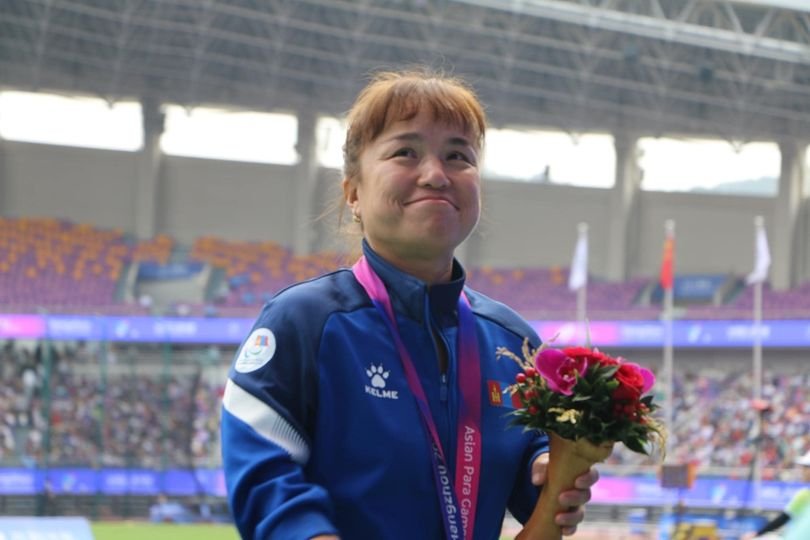 Тэнгэрийн оронд байгаа аавдаа зориулсан “МЕДАЛЬ”