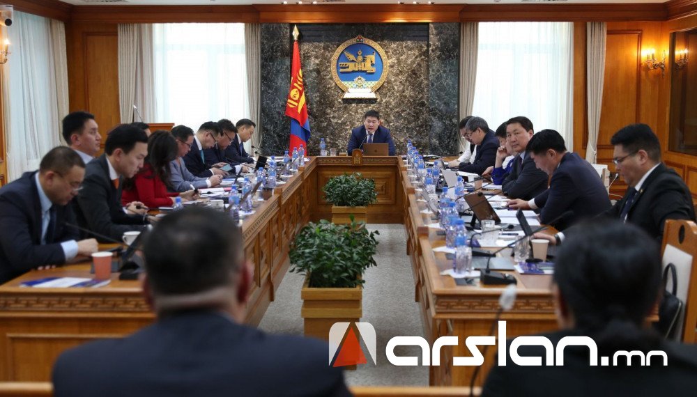 ЗГ: Монгол Улсын Үндсэн хуульд оруулах өөрчлөлтийн төслийн талаар хуралдаж байна