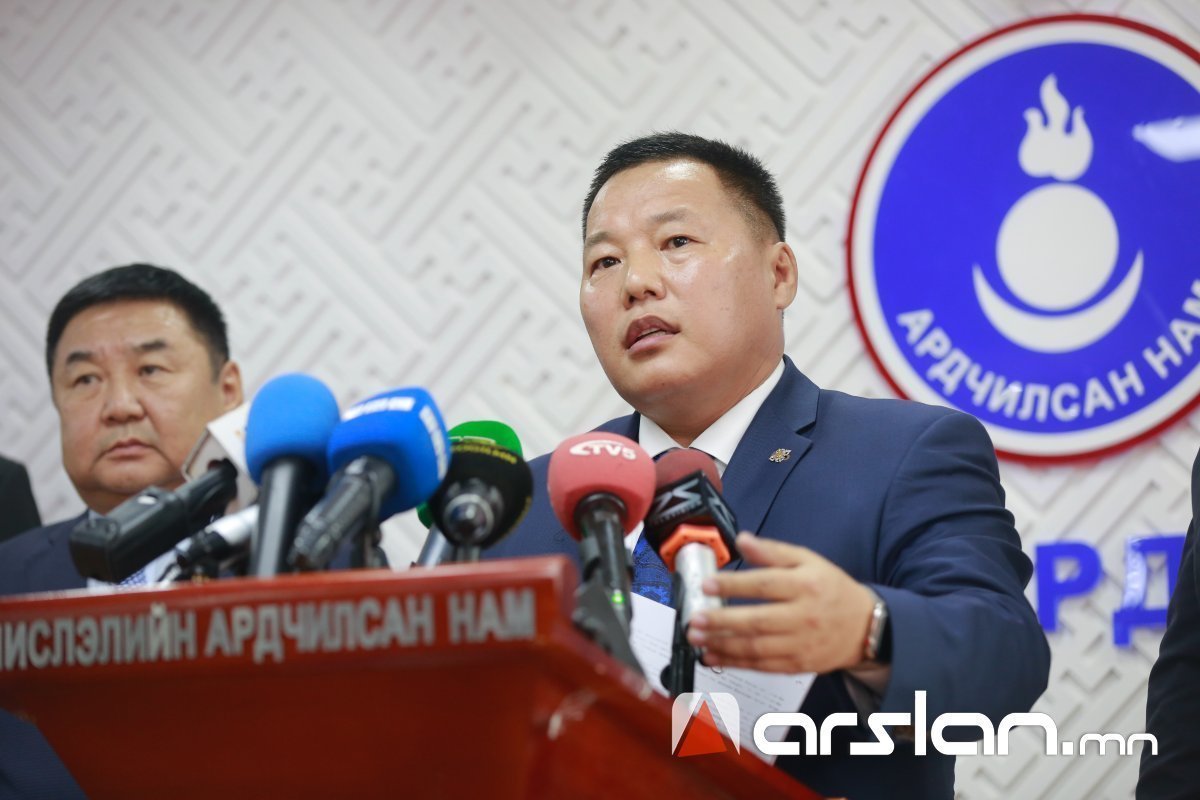 О.Цогтгэрэл: 2022 онд Монгол Улсын нийт өр зээл 8 их наяд 41 тэрбум төгрөгөөр нэмэгдсэн байна