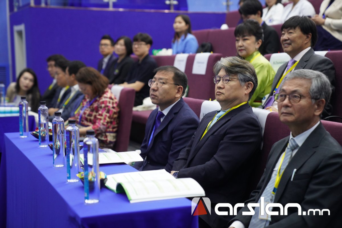 Монгол-Солонгосын хамтарсан “Эрхтэн шилжүүлэн суулгах олон улсын хурал” найм дахь жилдээ болж байна