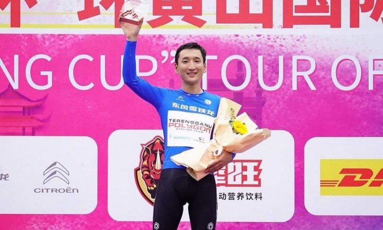 БАЯРТ МЭДЭЭ: С.Жамбалжамц “TOUR OF HUANGSHAN” уралдаанды хоёр дахь гараанд түрүүллээ