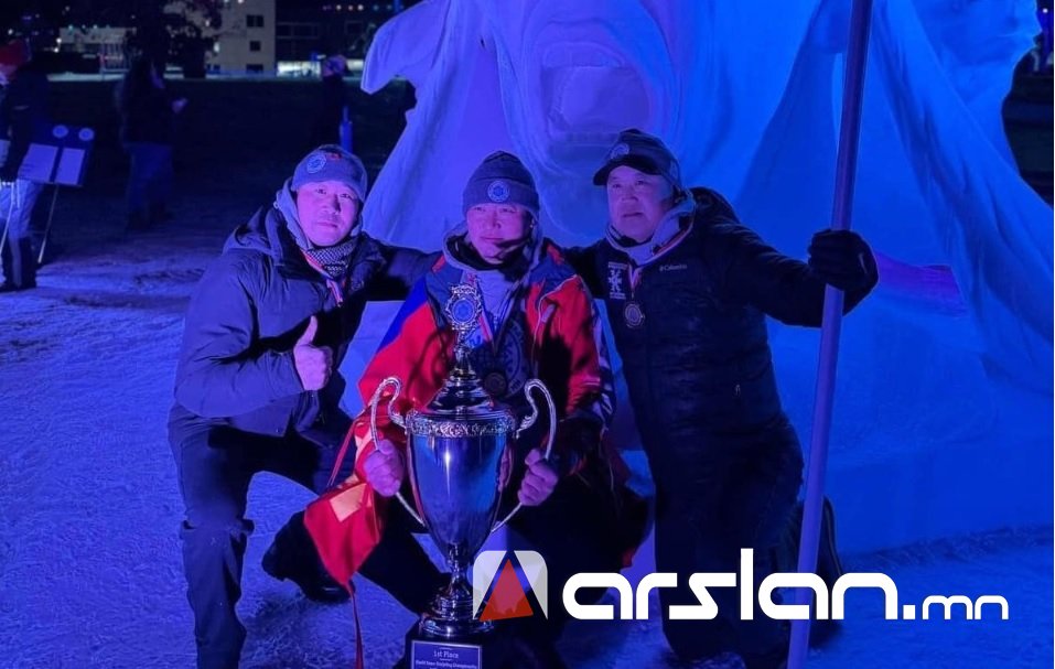 Дэлхийн цасны баярт Монголын мөсөн сийлбэрчид түрүүллээ