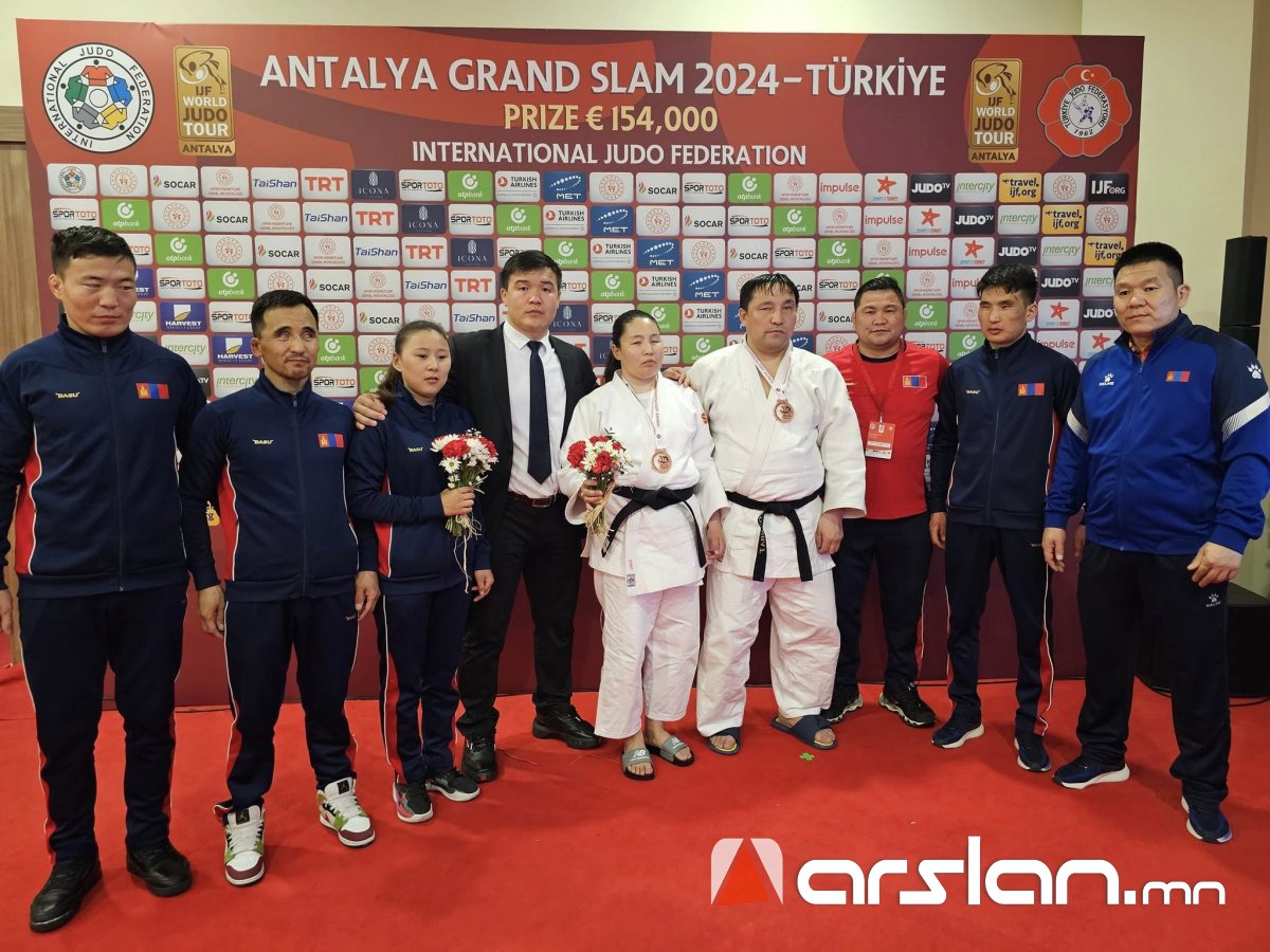 Пара жүдочид олимпын эрх олгох тэмцээнээс хоёр хүрэл медаль хүртлээ