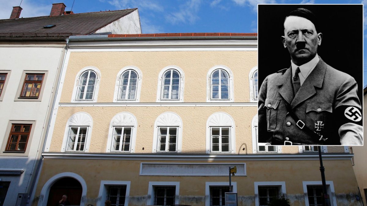 Адольф Гитлерт хүндэтгэл үзүүлж байсан 4 этгээдийг баривчилжээ
