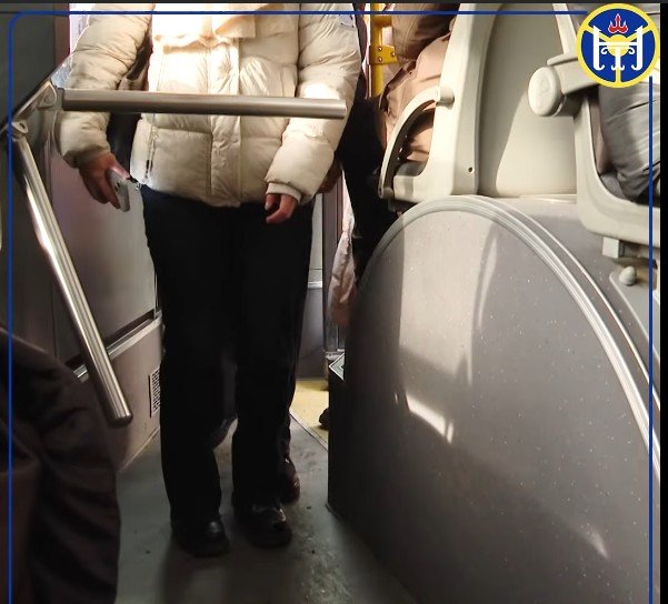 Б.Мөнхдалай: Автобусаар зорчиж байгаа бүх иргэнийг мөнгөө төлдөг болгох зорилгоор нэг автобусанд туршилтаар хаалт байршуулсан