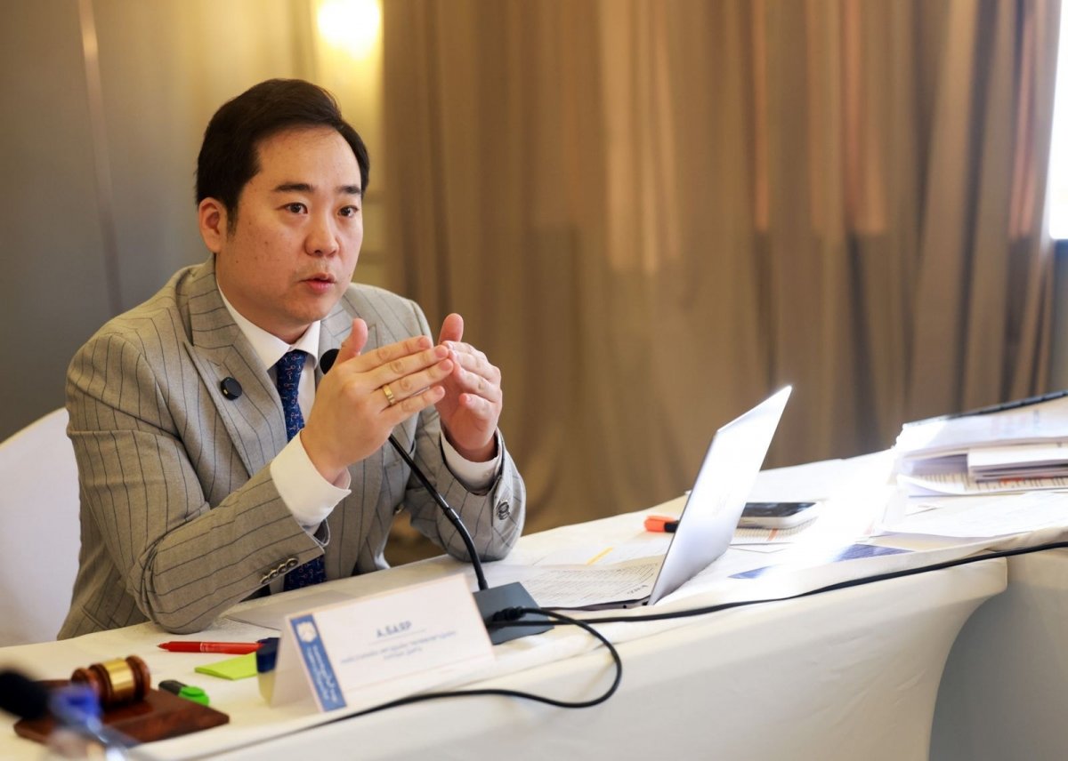 А.БАЯР: Сар шинээр улсын сургууль, цэцэрлэгүүд зогсоолоо нээнэ. Мөн аж ахуйн нэгж, айл өрх бүр ХАШААГАА НЭЭЕ