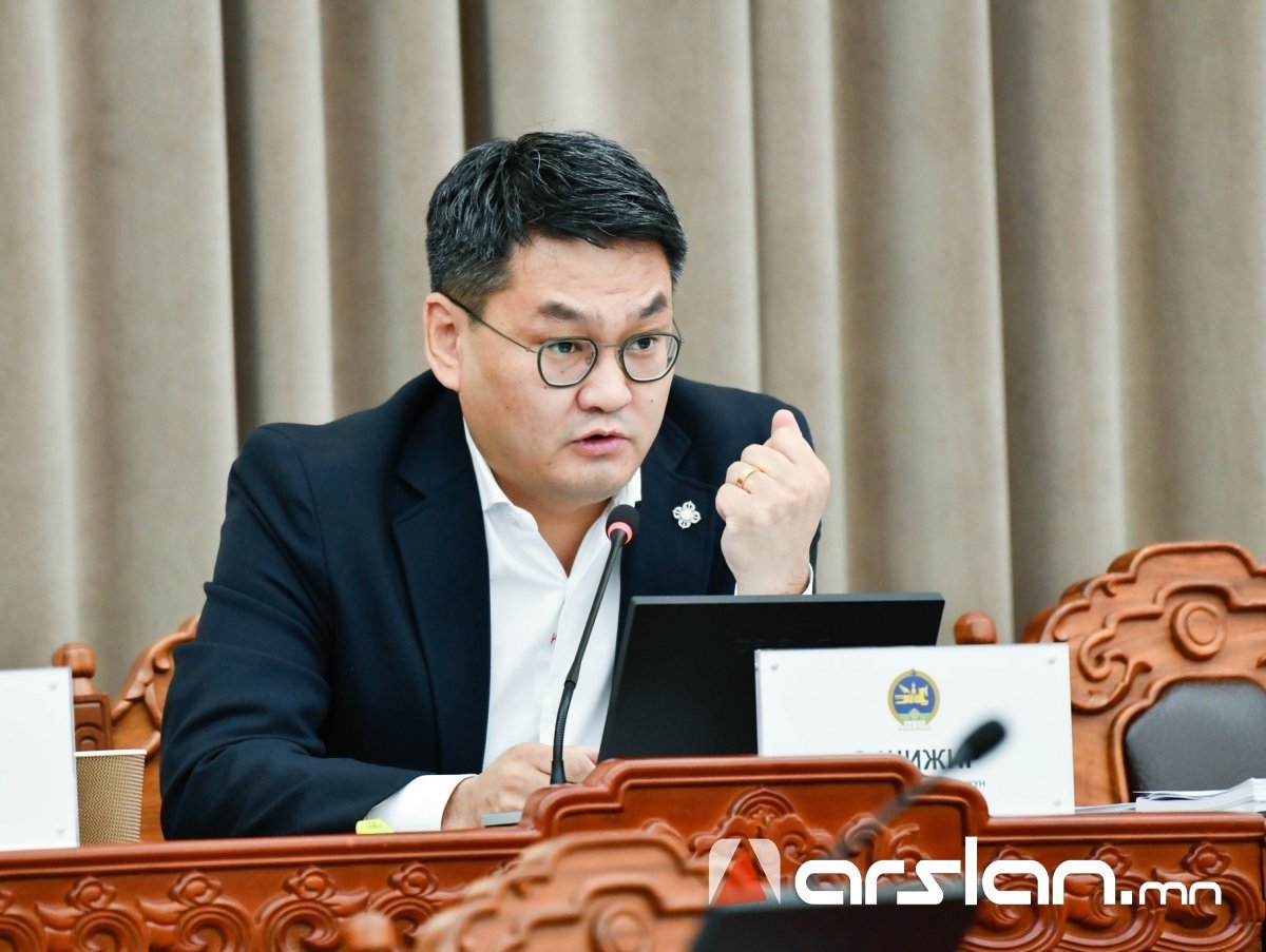 Монголбанканд ажилладаг эхнэрээ “орлогогүй“ хэмээн мэдүүлсэн Ө.Шижир ₮2,8 тэрбумын ОРОН СУУЦТАЙ, ₮98 саяын ОРЛОГОТОЙ