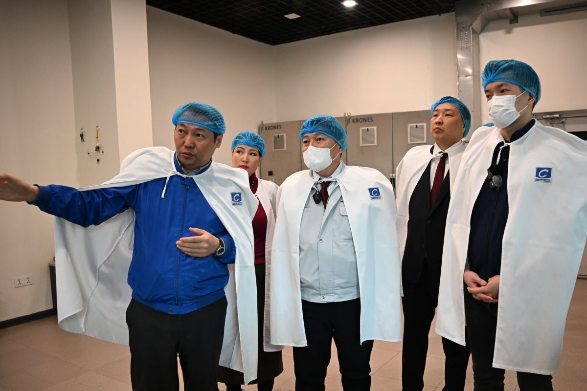 Ирэх жилээс сүү хөтөлбөрт нийслэлийн 1-12 дугаар ангийн бүх хүүхдийг хамруулна