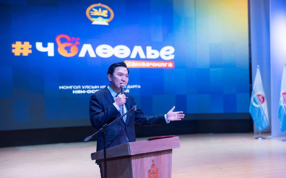 Н.Учрал Дорнод аймгийн иргэд, хөдөлмөрчидтэй уулзаж “Чөлөөлье“ санаачилгаа танилцууллаа