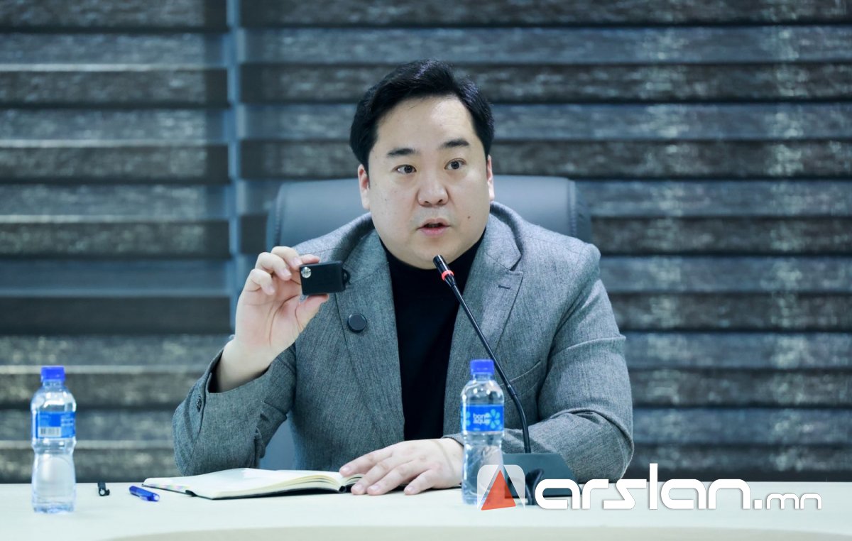 Монгол багш нарын бүтээсэн чипийг есөн дүүрэгт хэрэгжүүлэх чиглэлээр IT компаниудтай уулзлаа