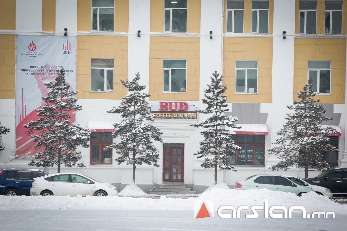 Улаанбаатарт өдөртөө 27 хэм хүйтэн байна