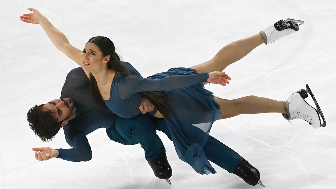 Мөсөн дээрх бүжгийн төрөлд Францын уран гулгагчид түрүүллээ