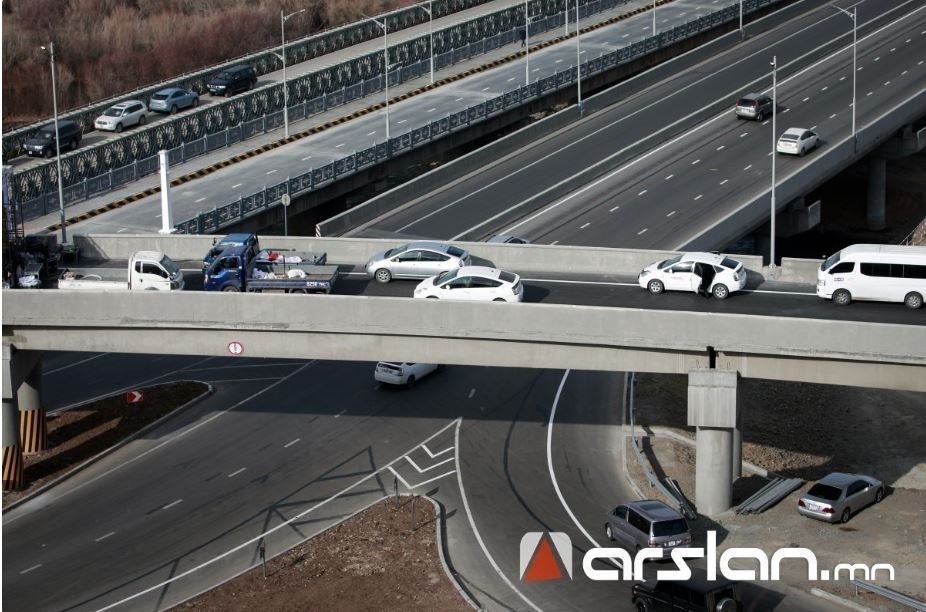 Замын хөдөлгөөнд оролцогчдын соёл дээшилж, өдөрт бүртгэгддэг зөрчил 16,300-аар буурчээ