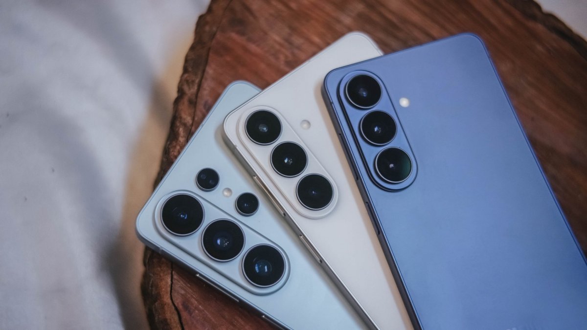 Samsung-ийн шинэ утаснууд “AirDrop“-оор “iPhone“-той зураг, видео болон бусад файл илгээх боломжтой боллоо