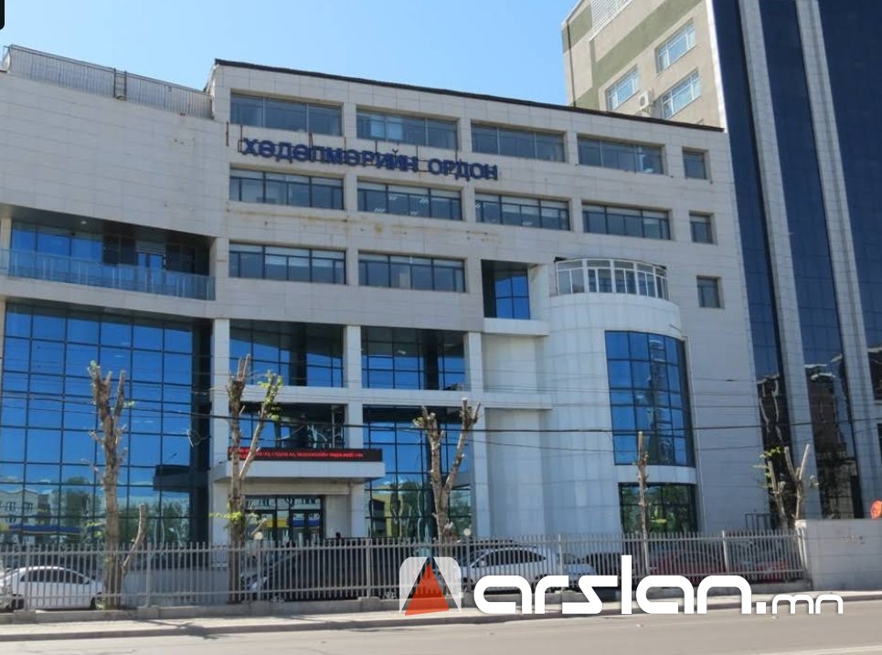 Албан өрөөндөө архидан согтуурсан төрийн алба хаагчдыг ажлаас нь чөлөөлжээ