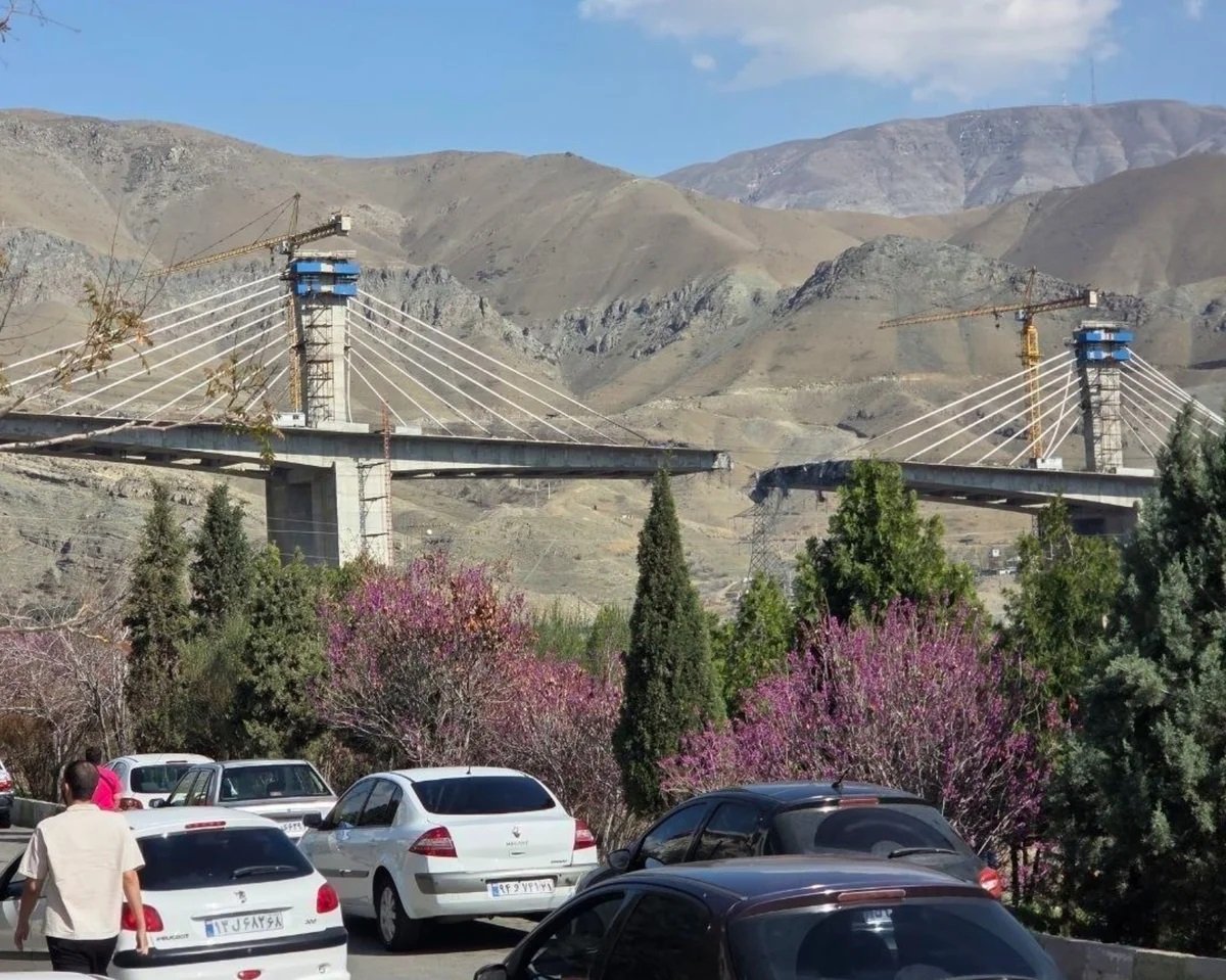 Дональд Трамп Ираны хамгийн өндөр гүүрийг устгаснаа мэдэгдэв