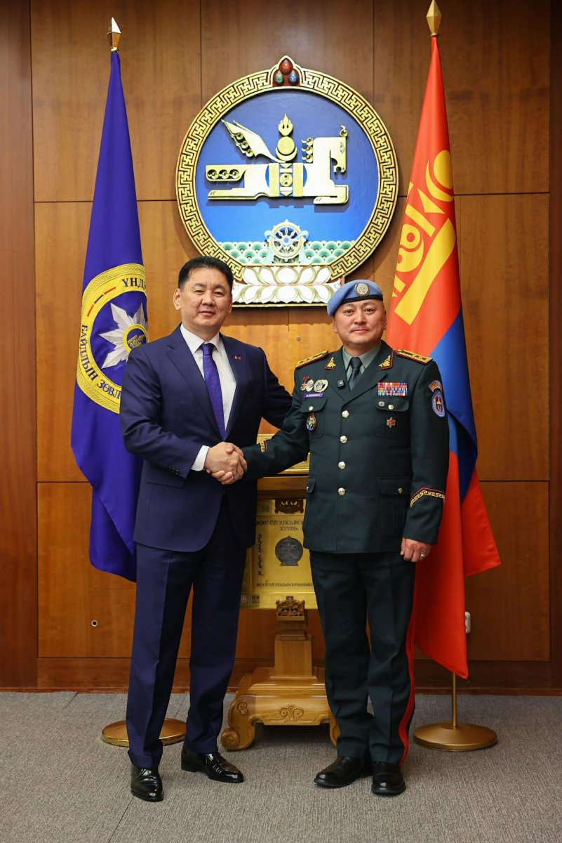 НҮБ-ын Цэргийн хүчний командлагчаар ажилласан анхны монгол генералыг хүлээн авч уулзлаа