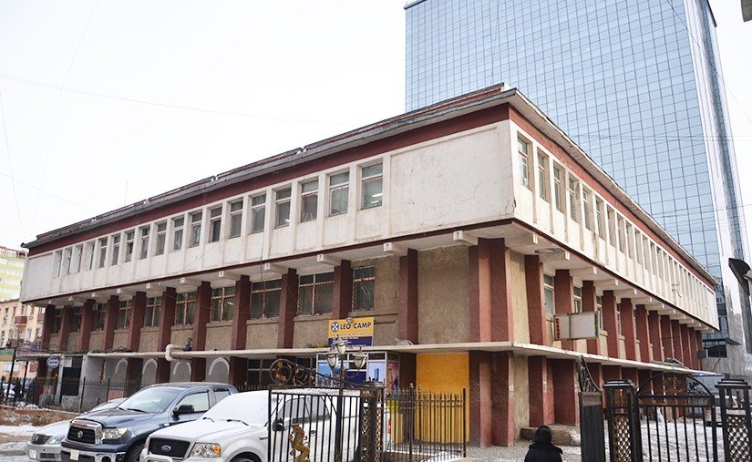 НДС-ийн өр төлбөрт хураан авсан Энхтайван найрамдлын ордныг ₮15 тэрбумаар худалдана