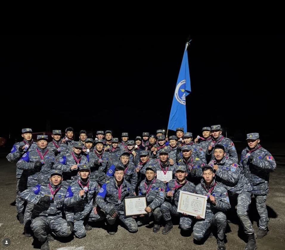 Сонсогчид “Марш тактик, тусгай бэлтгэлийн цогцолбор тэмцээн“-ний алт, мөнгөн медалийн ЭЗЭД боллоо