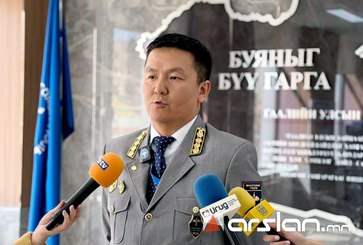 Б.Төмөр-Очир: Татвар төлөхөөс зайлсхийх боломж олгосон зэрэг зөрчил гаргасан 9 алба хаагчид шийтгэл ноогдуулсан