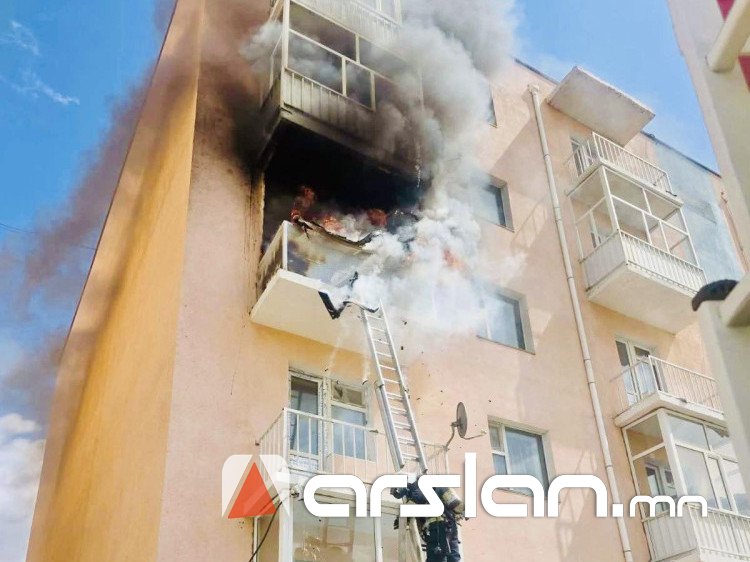 Шатаж байсан 2 өрөө байрыг унтрааж, утаажилтын бүсээс 48 иргэнийг гаргажээ