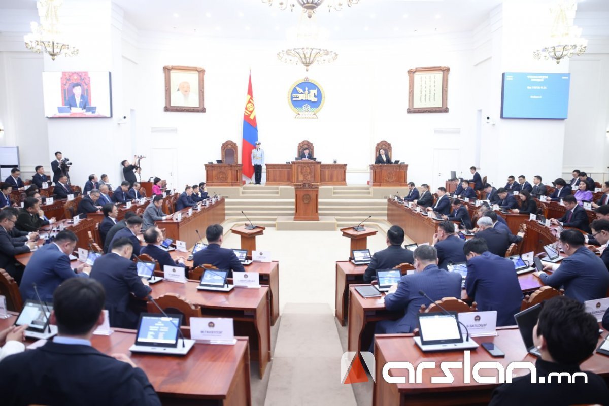 ЧУУЛГАН: Ерөнхийлөгчийн өргөн барьсан хуулийн төслийг хэлэлцэнэ