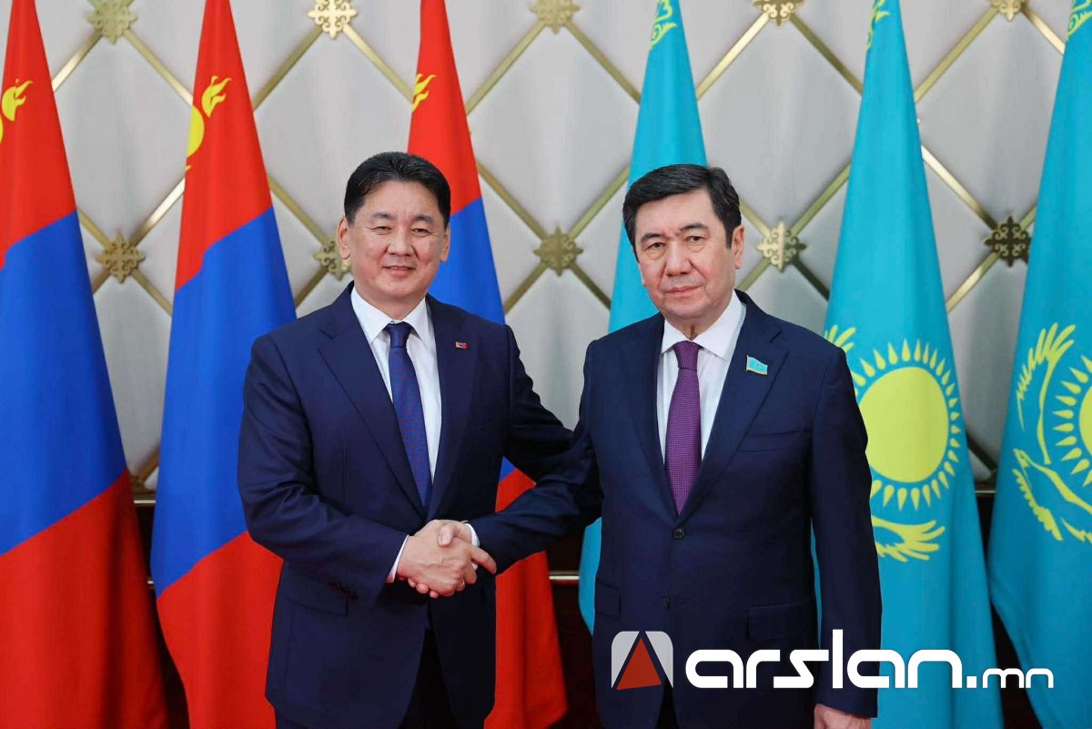 Ерөнхийлөгч У.Хүрэлсүхэд Казахстаны парламентын дарга бараалхлаа