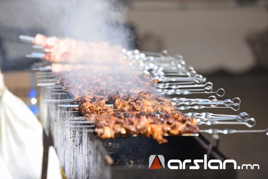 Хоолны өдөрлөгт ОХУ, Казахстан, Азербайжан улсаас тогооч нар урилгаар оролцож, 18 орны үндэсний хоолоор иргэдэд үйлчилнэ