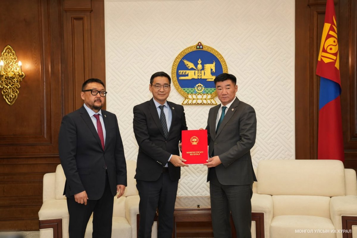 УИХ-ын гишүүн Ж.Алдаржавхлан УИХ-ын хяналт шалгалтын тухай хуульд нэмэлт оруулах тухай хуулийн төслийг өргөн мэдүүллээ