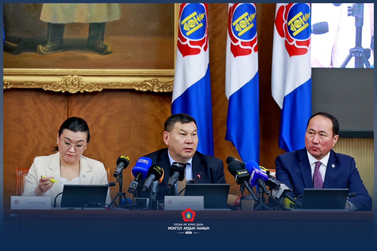 МАН-ын бүлэг: Хүүхдийн хөгжлийг дэмжих тухай хуулийн төслийг хэлэлцэхийг дэмжлээ