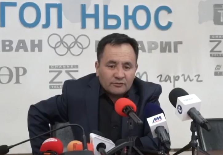 Максийн Д.Ганбаатар Говь-Алтайн “ХААН” боллоо. Түүний хамаарал бүхий компаниуд бүх лиценз зөвшөөрлийг авдаг