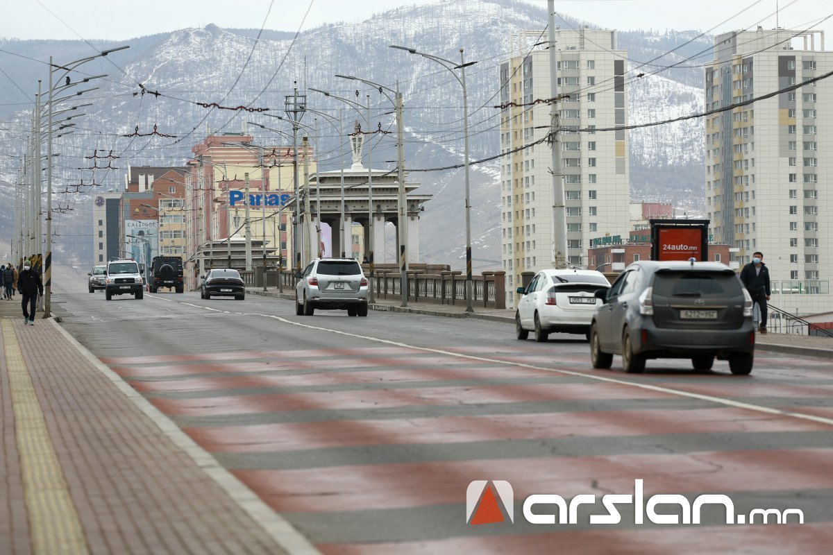 Амралтын өдрүүдэд Энхтайвны гүүрний баруун, зүүн талын туслах авто замыг хааж, засварлана