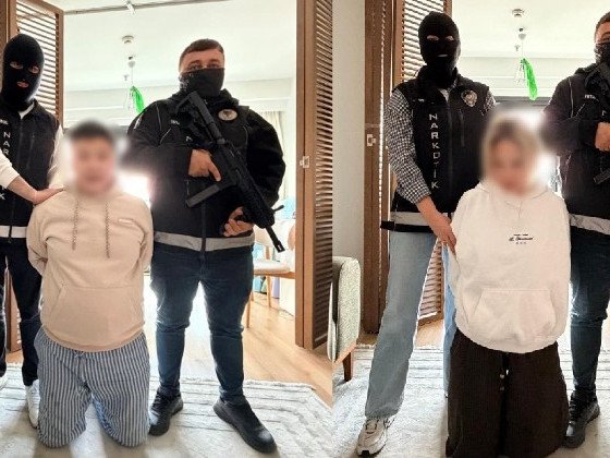 Монголын шигшээ багийн экс хөлбөмбөгчин О.Одбаяр, Д.Мандухай нар Истанбулд саатуулагджээ